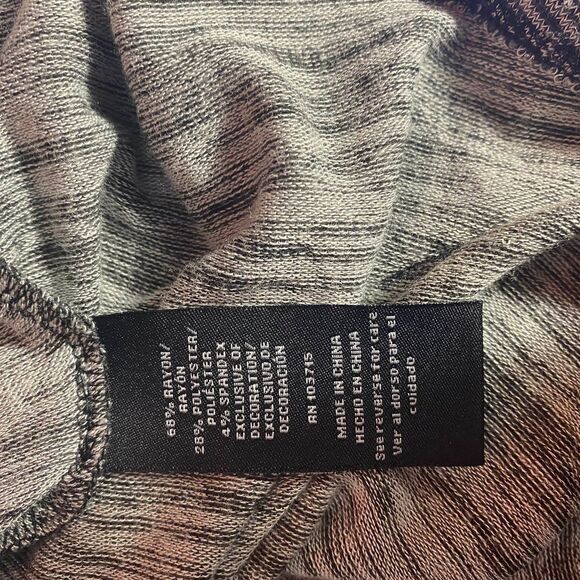 New With Tags Zach & Rachel asymmetrical tunic top size S - Picture 9 of 9